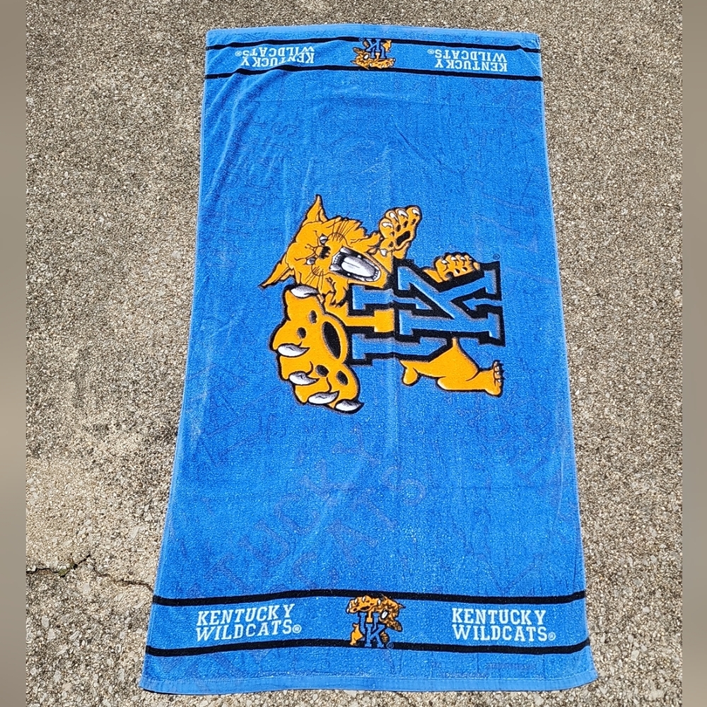 Vintage University Of Kentucky Wildcats Beach Towel UK